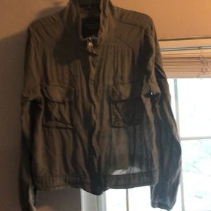 American Eagle jacket! Only worn twice! Beautiful khaki green!